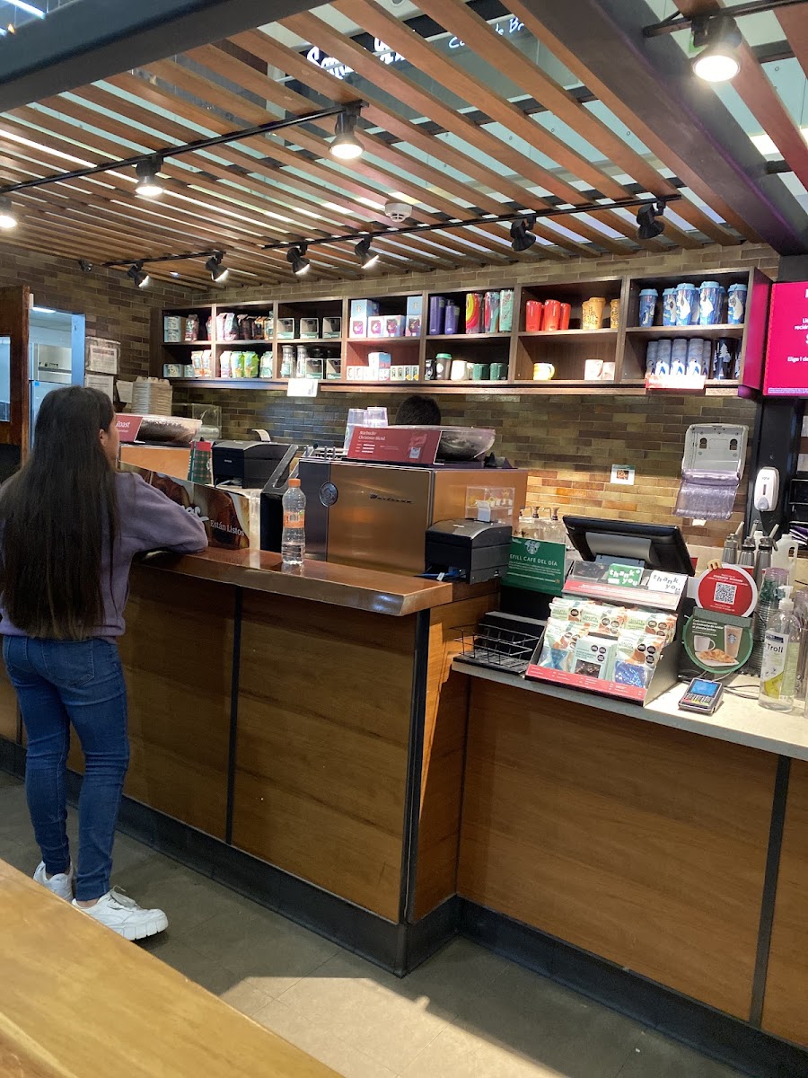 Starbucks Plaza Cibeles Photos 2